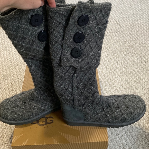 Ugh sweater boots - Picture 1 of 6